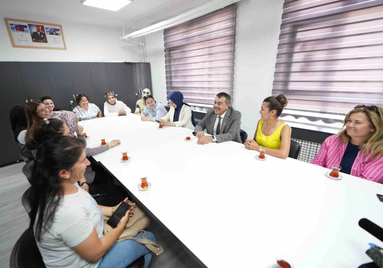 Bakan Tekin, Ankara’da &quot;Dönem Sonu Faaliyet Haftası&quot; etkinliklerine katıldı
