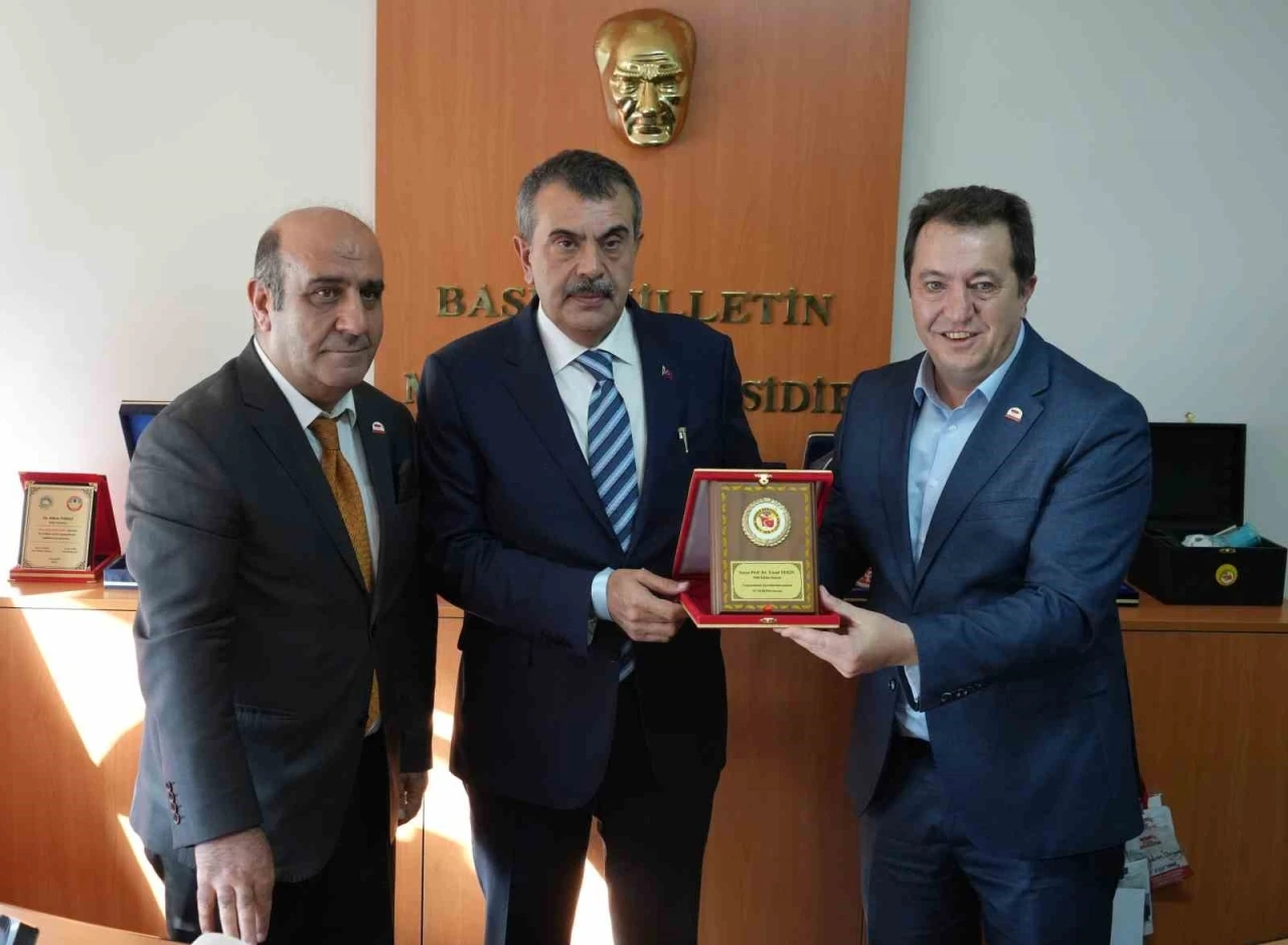 Bakan Tekin DAGC’de
