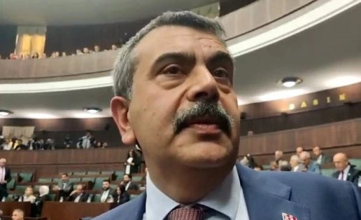 Bakan Tekin: "(Ara tatillerin kaldırılması) B&ouml;yle bir talep gelirse bakarız&rdquo;
