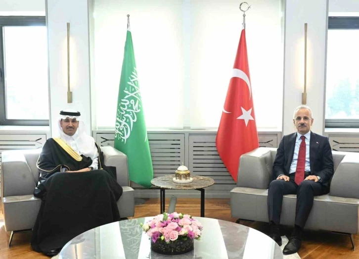 Bakan Uraloğlu&rsquo;ndan Suudi Arabistan ile deniz taşımacılığı alanında iş birliği mesajı
