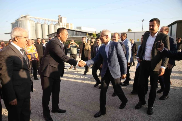 Bakan Uraloğlu: "&rsquo;Bir kuşak bir yol&rsquo; projesini bir fırsat olarak değerlendiriyoruz"
