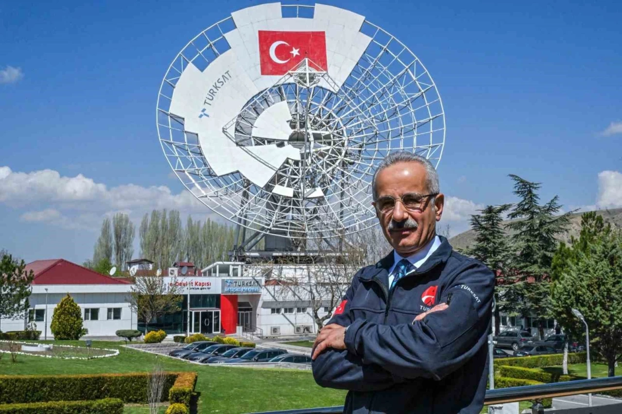 Bakan Uraloğlu: &quot;Türksat 6A ile doğudaki en uzak kapsamamız olan coğrafyalara ilk defa uydu kapasitesi ihraç etmiş bulunuyoruz&quot;
