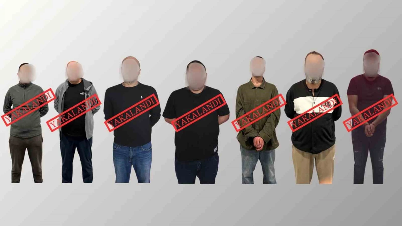 Bakan Yerlikaya duyurdu: &quot;Yurtdışında uluslararası seviyede aranan 7 suçlu yakalanarak Türkiye’ye iade edildi&quot;
