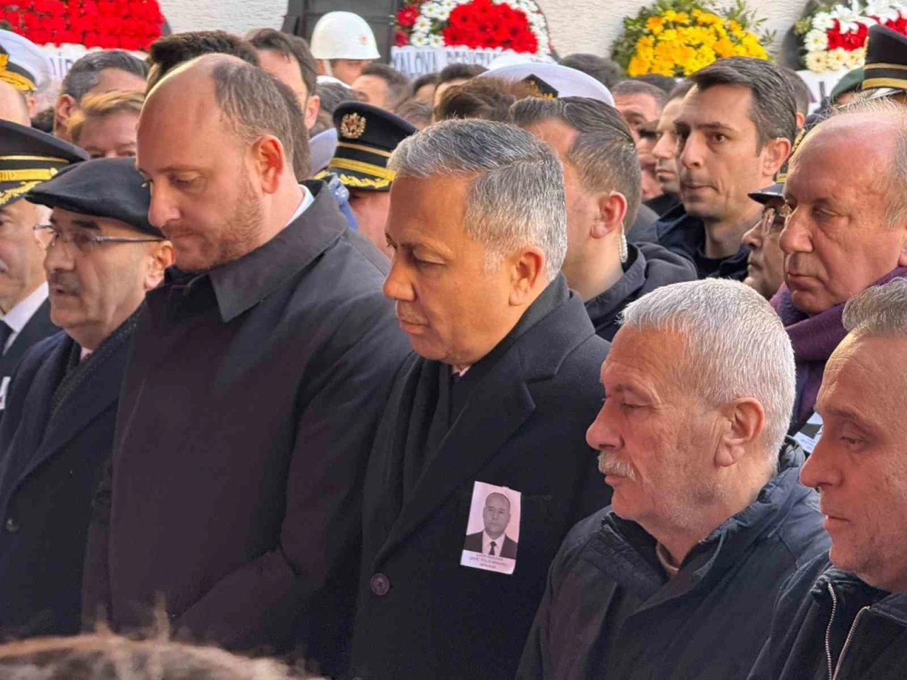 Bakan Yerlikaya, Yalova&rsquo;da şehit cenazesine katıldı
