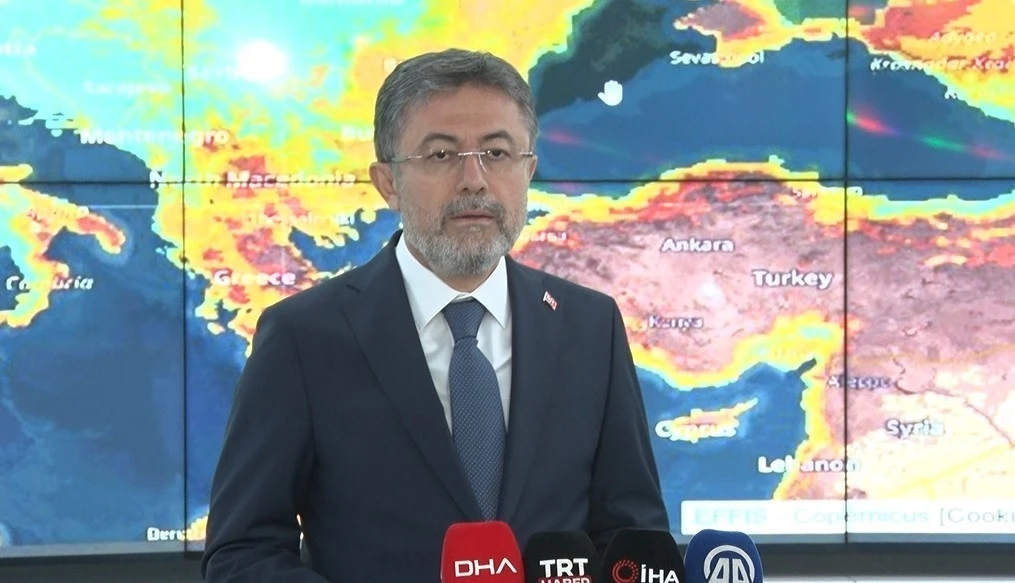 Bakan Yumaklı: &quot;4 ilimizdeki 5 yangın kontrol altına alındı&quot;
