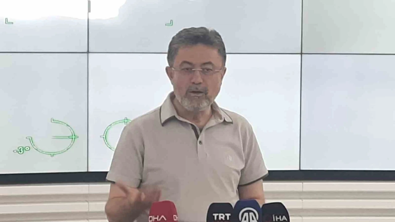 Bakan Yumaklı: &quot;Gün içerisinde toplam 76 yangınla mücadele ettik&quot;
