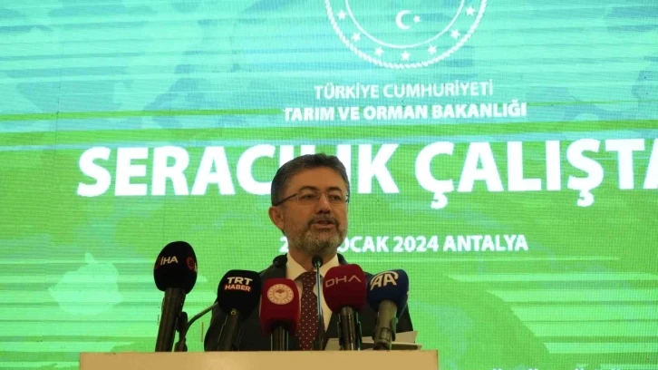 Bakan Yumaklı: "Seracılığın y&uuml;zde 40&rsquo;ı kayıt altında değil"
