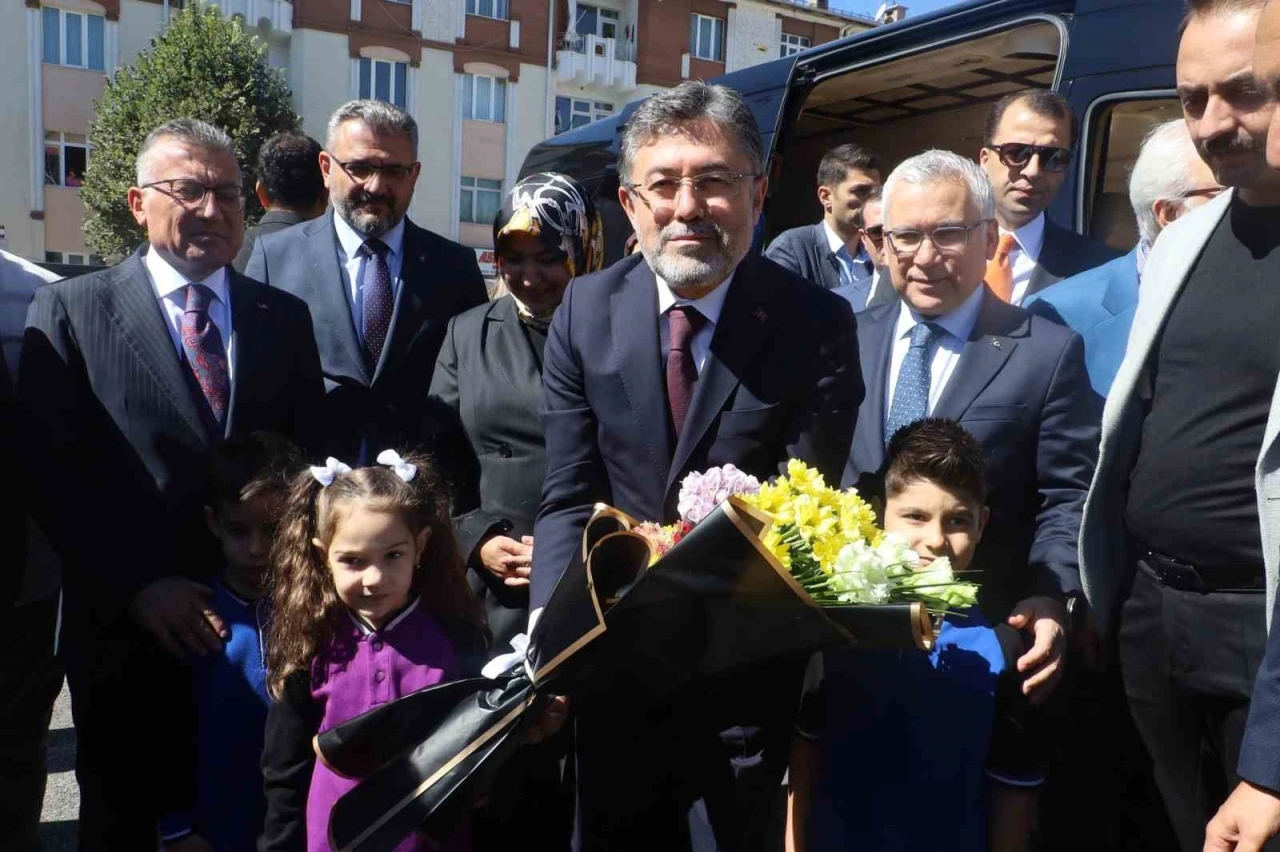Bakan Yumaklı: &quot;Tarımın, ormanın ve suyun olmadığı bir dünya, bizim dünyamız değildir&quot;
