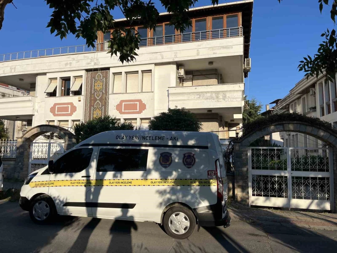 Bakırköy’de bir villada ağabey tartıştığı kardeşin