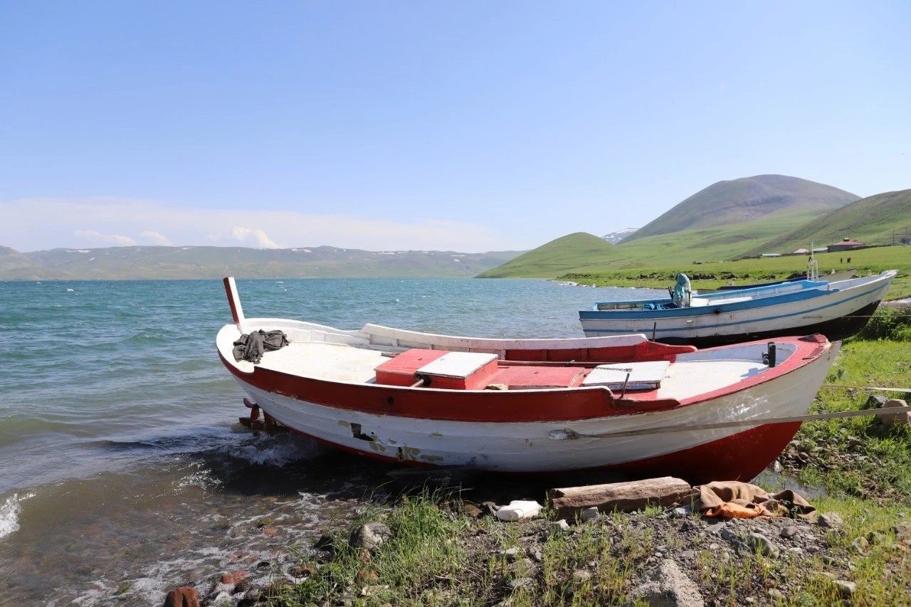 Balık Gölü Doğal Güzelliğiyle İlgi Çekiyor
