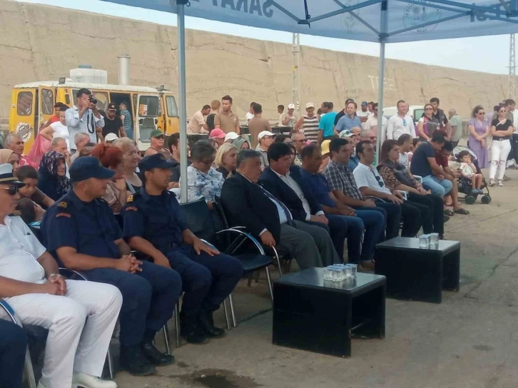 Balık sezonunun açılışı bedava balık ekmek ile kutlandı
