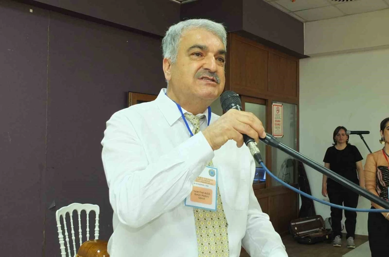 Balıkesir Burhaniye&rsquo;de defileli yıl sonu sergisi yoğun ilgi g&ouml;rd&uuml;
