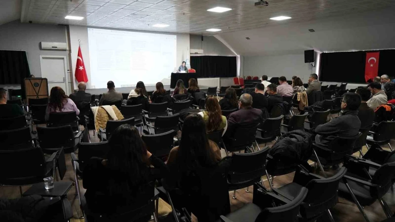 Balıkesir B&uuml;y&uuml;kşehir&rsquo;in yeni imar y&ouml;netmeliği ele alındı
