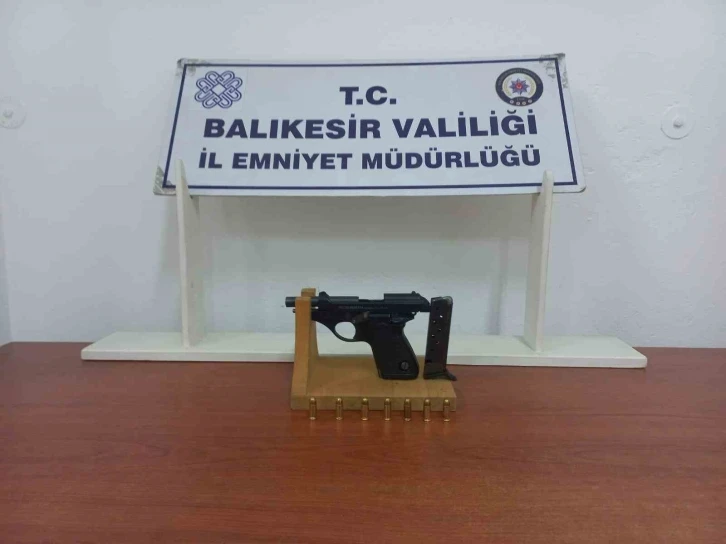 Balıkesir’de 14 aranan şahıs yakalandı
