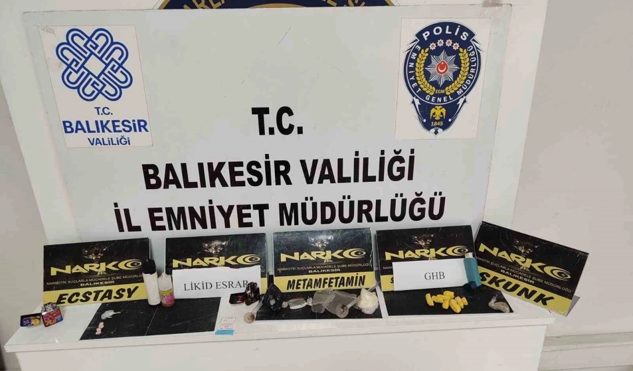 Balıkesir’de 90 gram esrar yakalandı
