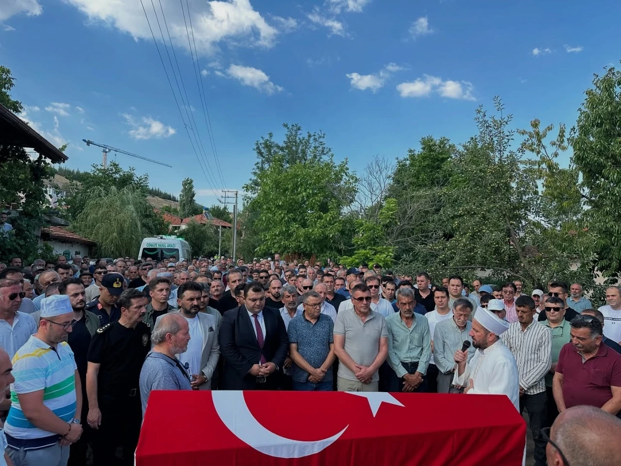 Balıkesir’de kalp krizi sonucu vefat eden polis Simav’da toprağa verildi
