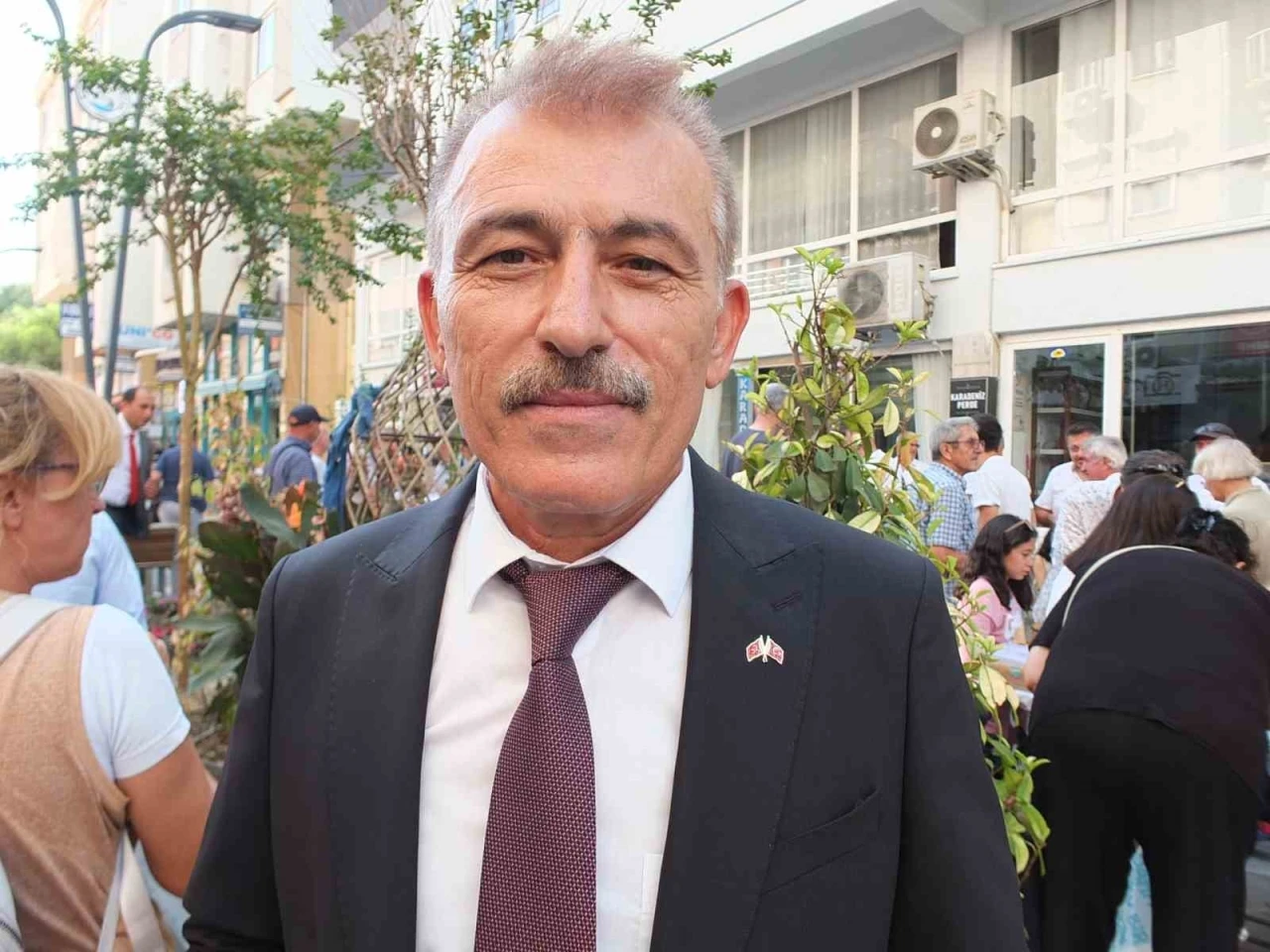 Balıkesir’de MHP’nin aşure hayrı ilgi gördü
