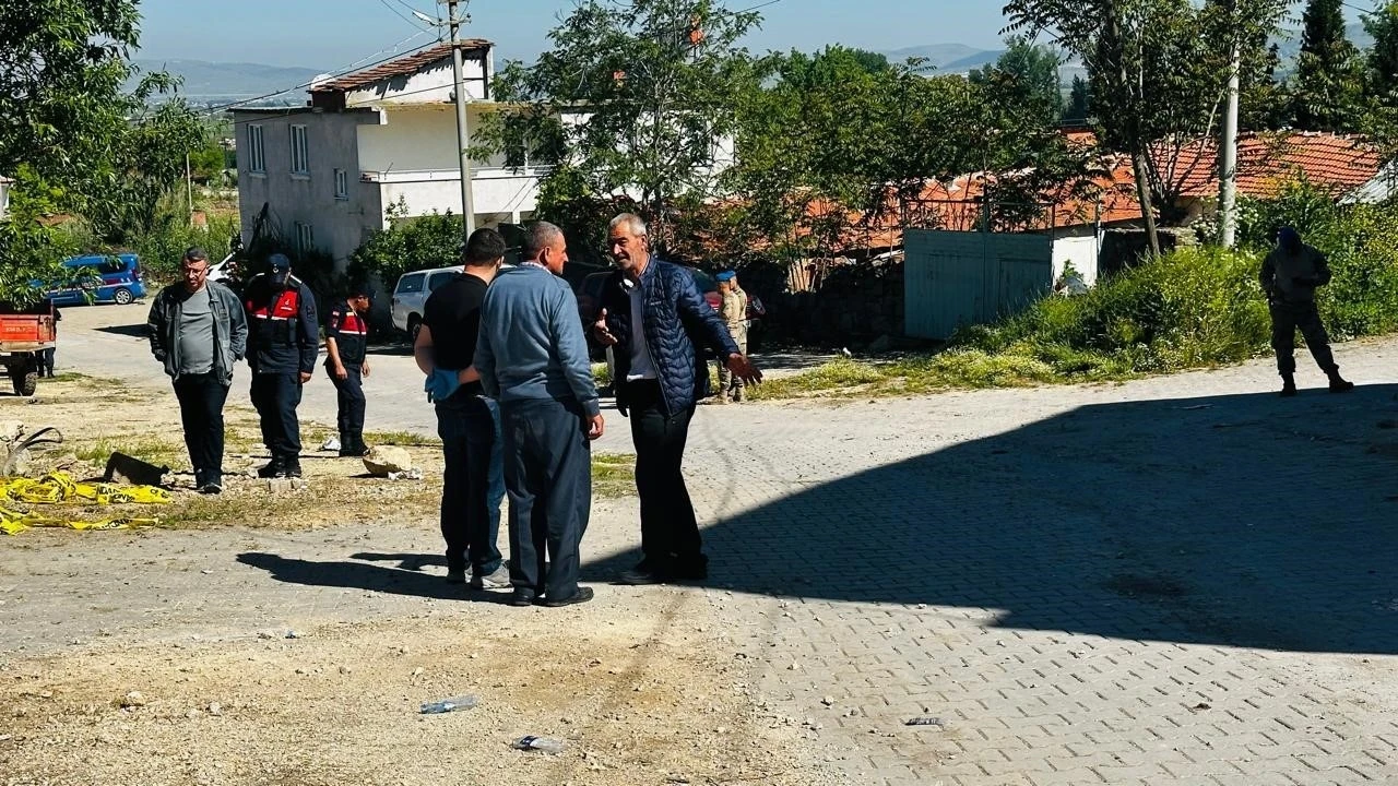 Balıkesir&rsquo;de silahlı kavga; 1 &ouml;l&uuml;, 3 yaralı

