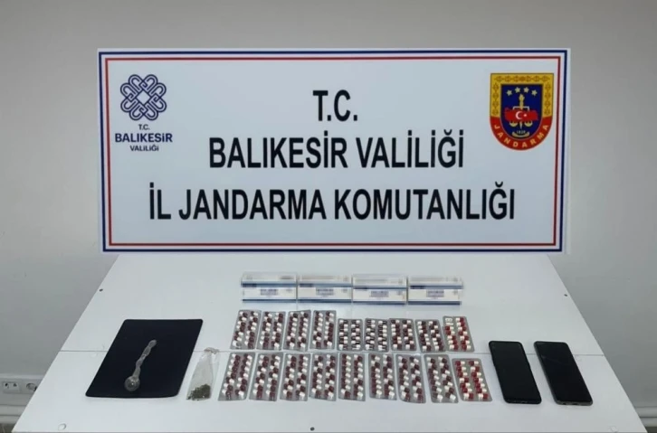 Balıkesir&rsquo;de uyuşturucu operasyonu: 28 g&ouml;zaltı

