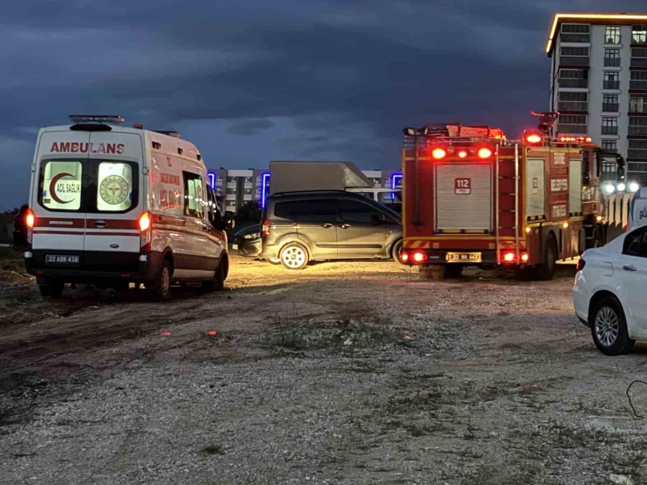 Balkonda çıkan yangın itfaiye ekipleri tarafından söndürüldü
