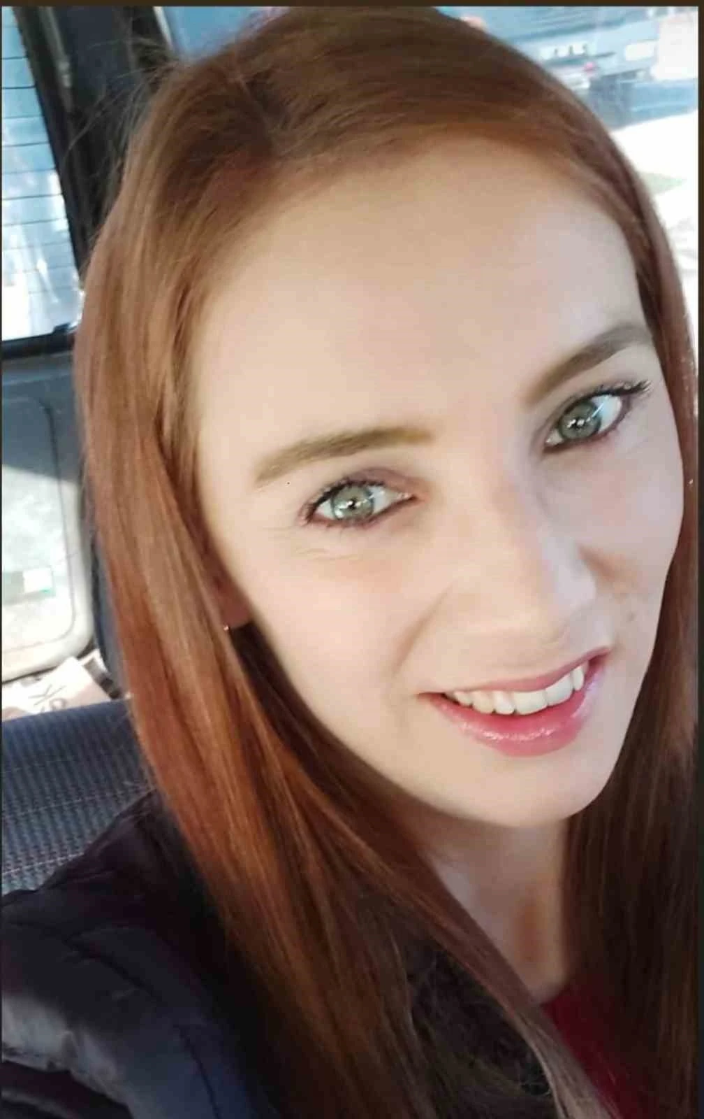 Balkondan d&uuml;şen kadın hayatını kaybetti
