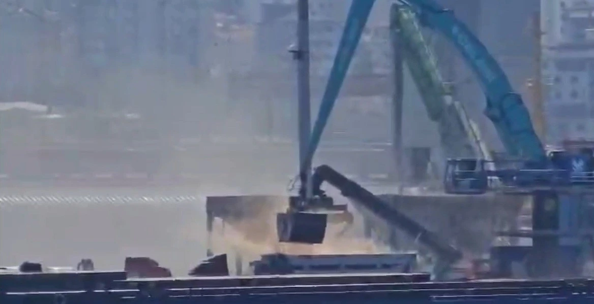 Bandırma Çelebi Limanı hava ve deniz kirliliğine sebep oluyor
