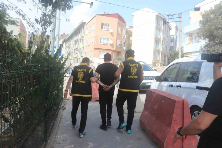 Bandırma&rsquo;da polisin dur ihtarına durmayan şahıs yakalandı
