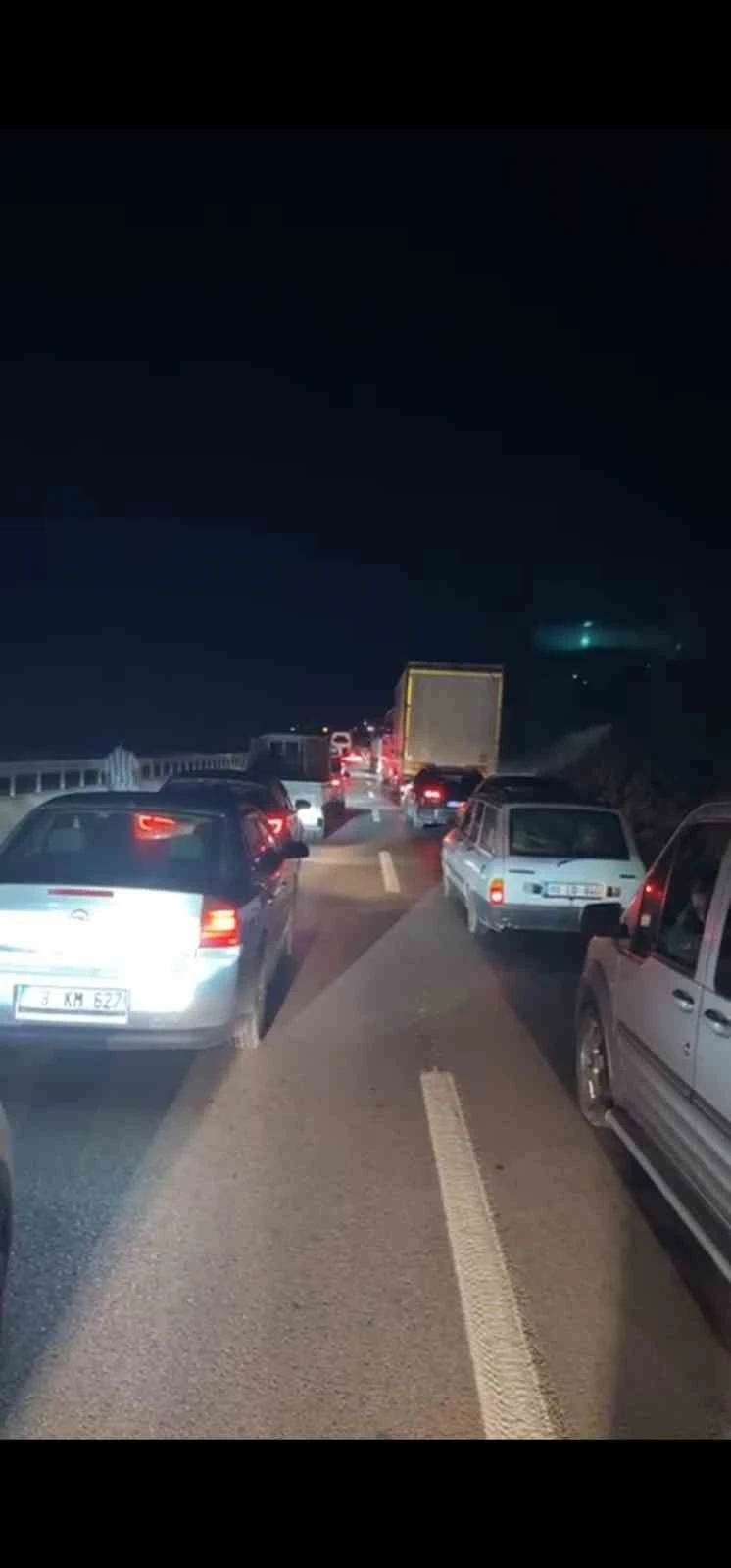 Bandırma-Gönen karayolunda tır kazası: 1 yaralı
