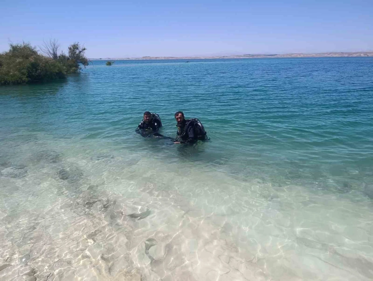 Baraj g&ouml;l&uuml;ne giren &ccedil;ocuk boğuldu
