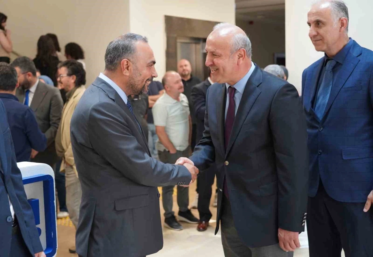 BARÜ ailesi bayramlaşma töreninde buluştu
