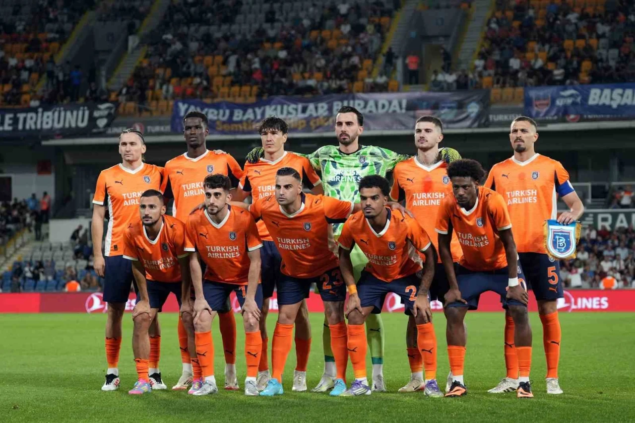 Başakşehir’de hedef, UEFA Konferans Ligi için mutlak galibiyet