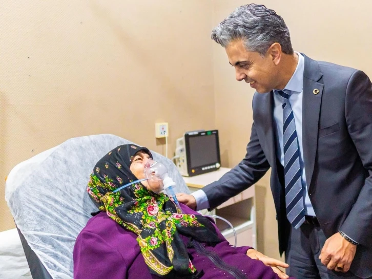 Başhekim Kuyrukluyıldız, G&ouml;z Hastanesinde incelemelerde bulundu
