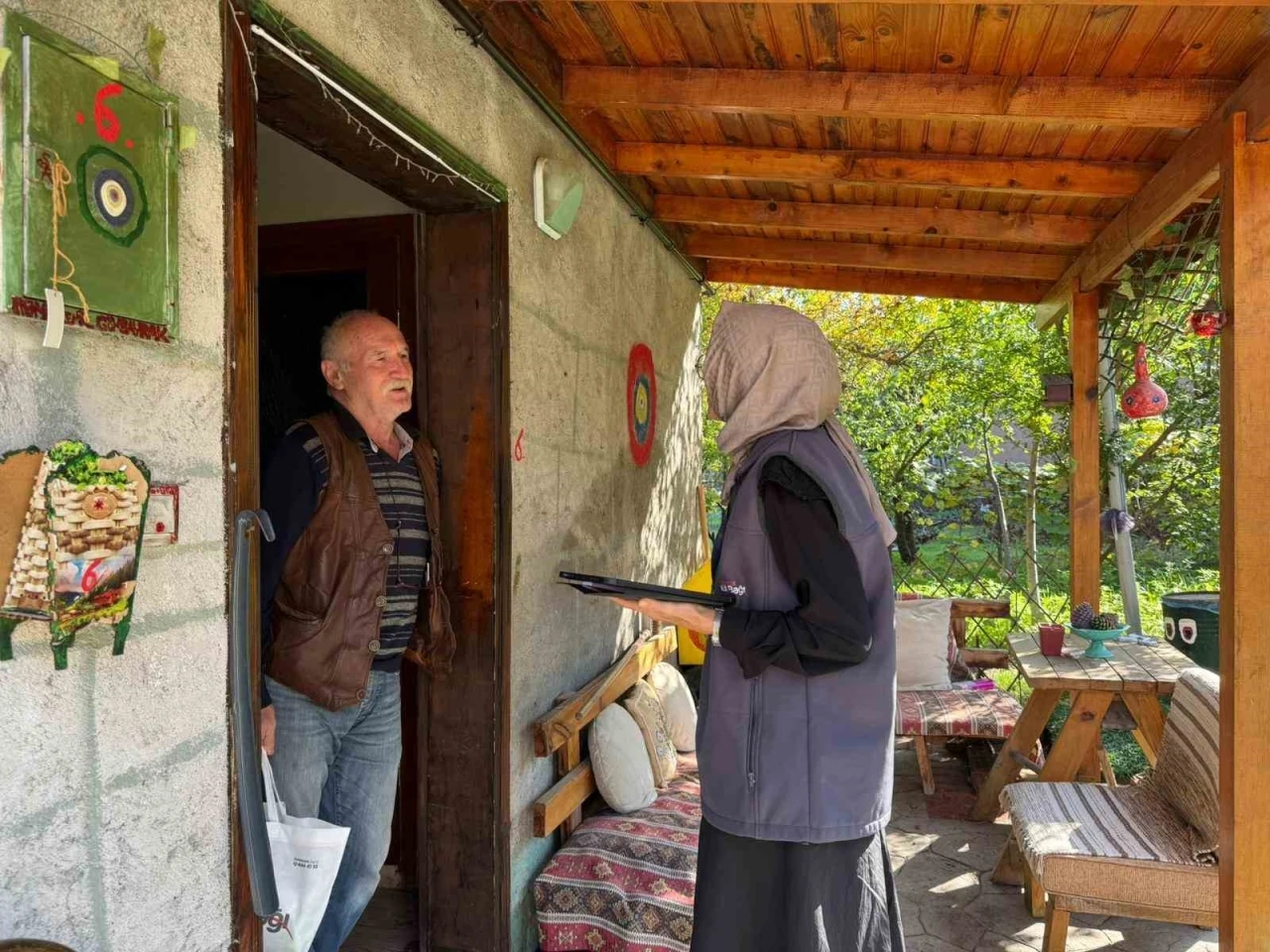 Başiskele’de &quot;Gönül Bağı&quot; ekipleri hane ziyaretlerini sürdürüyor
