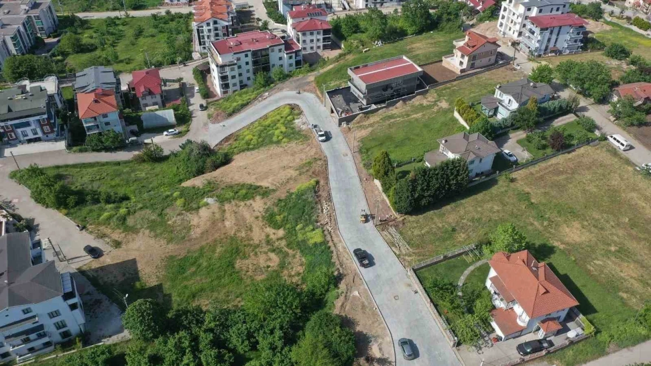 Başiskele’de üst yapı çalışmaları hızla sürüyor

