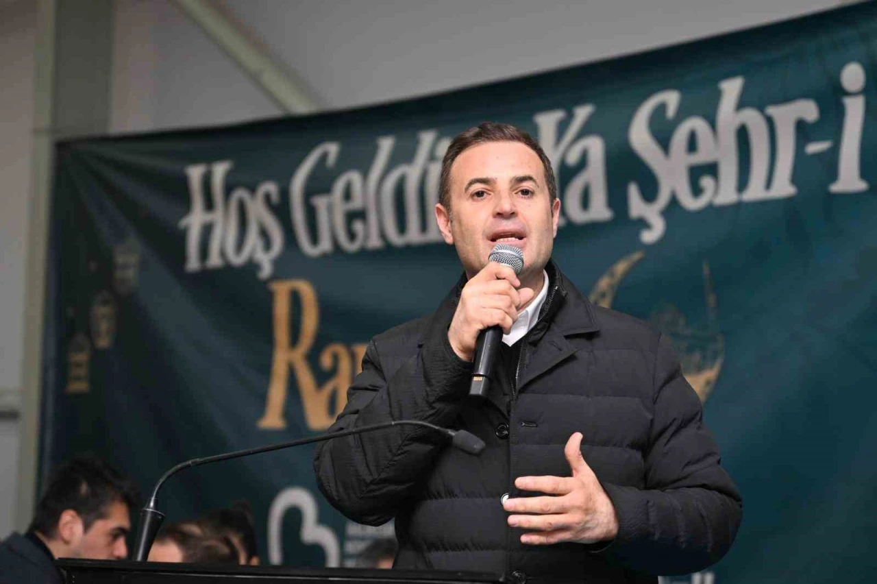 Başkan Ahmet Akın, Kepsutlularla iftar yaptı
