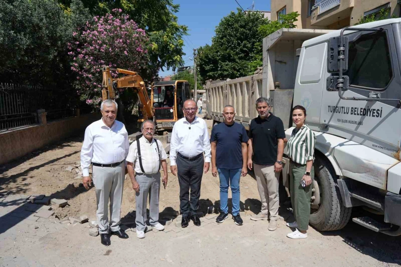 Başkan Akın: "Biz Turgutlu i&ccedil;in varız"
