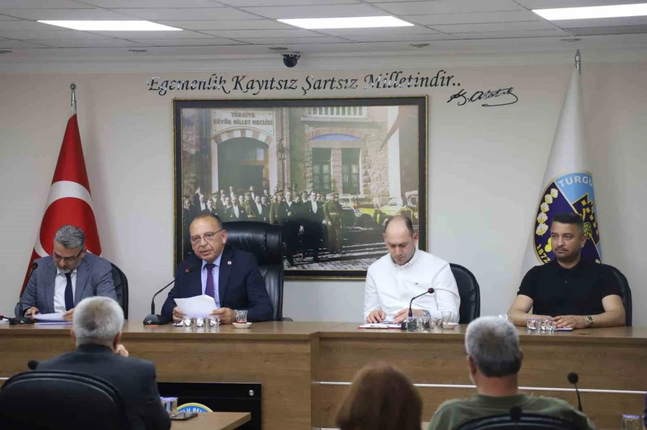 Başkan Akın: &quot;Bu ekonomik şartlarda yapılabilecek maksimum hizmeti yapıyoruz&quot;
