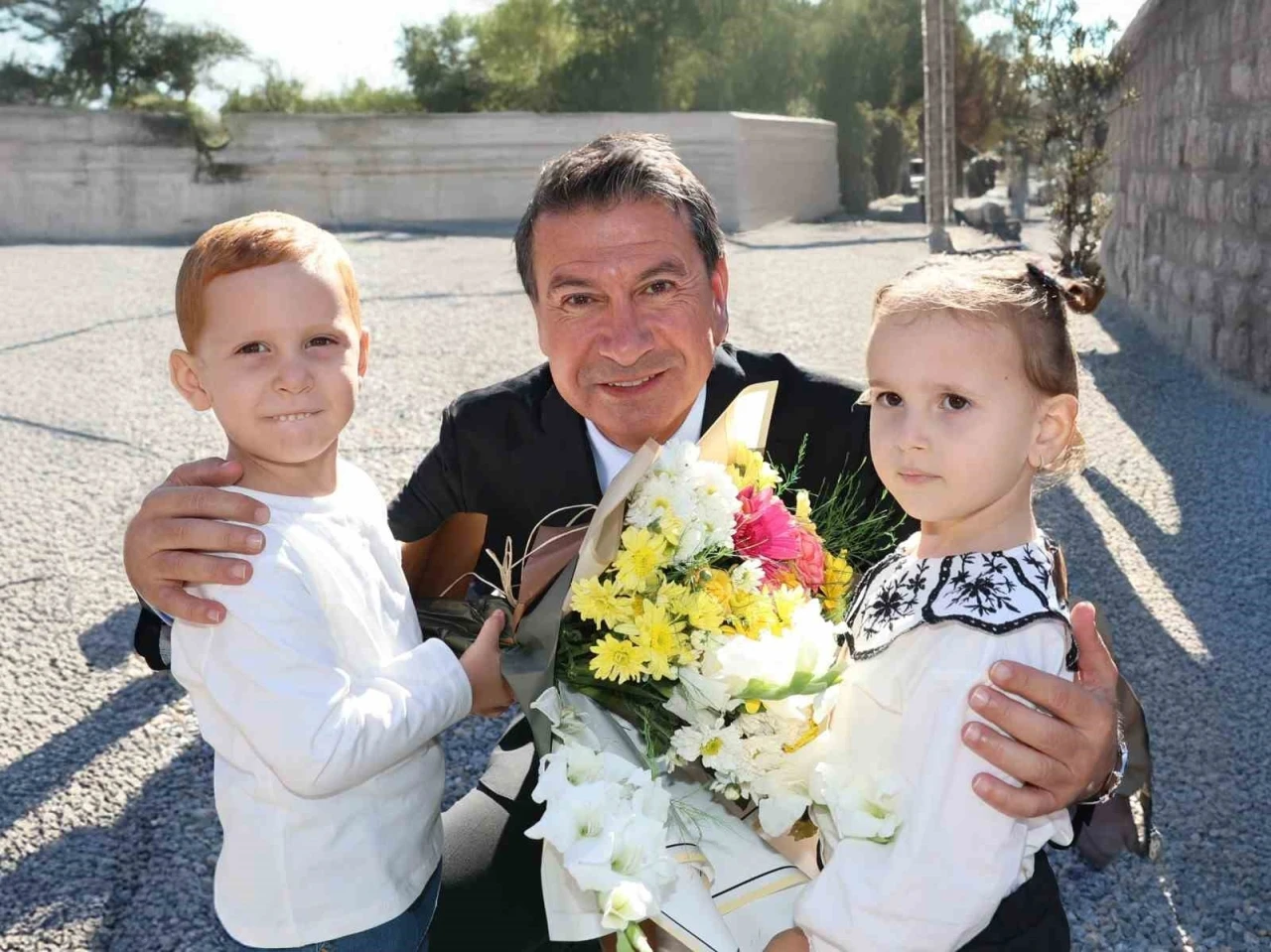 Ahmet Aras'tan 23 Nisan'da Çocuklara Aydınlık Gelecek Mesajı