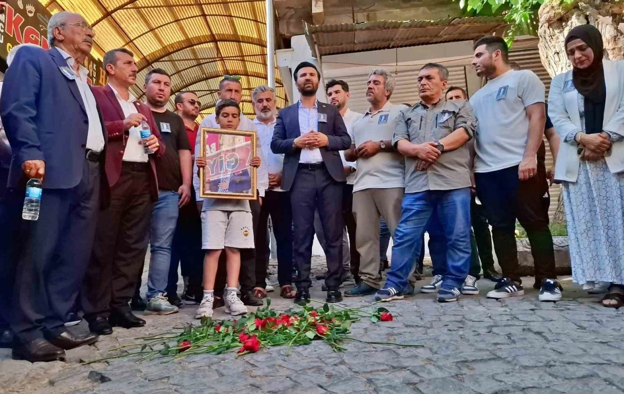 Başkan Ateş vurulduğu yerde anıldı

