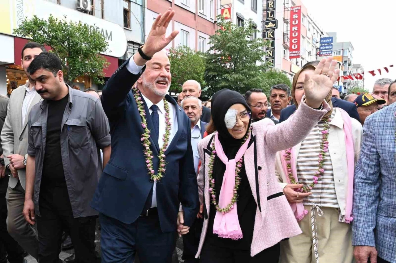 Başkan Başdeğirmen: "Gül festivalimizi birlik ve beraberlik 