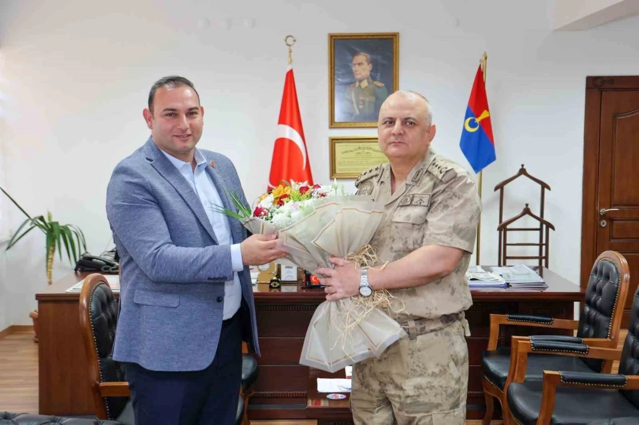 Başkan Bilecen,  Kilis İl Jandarma Komutanını ziyaret etti

