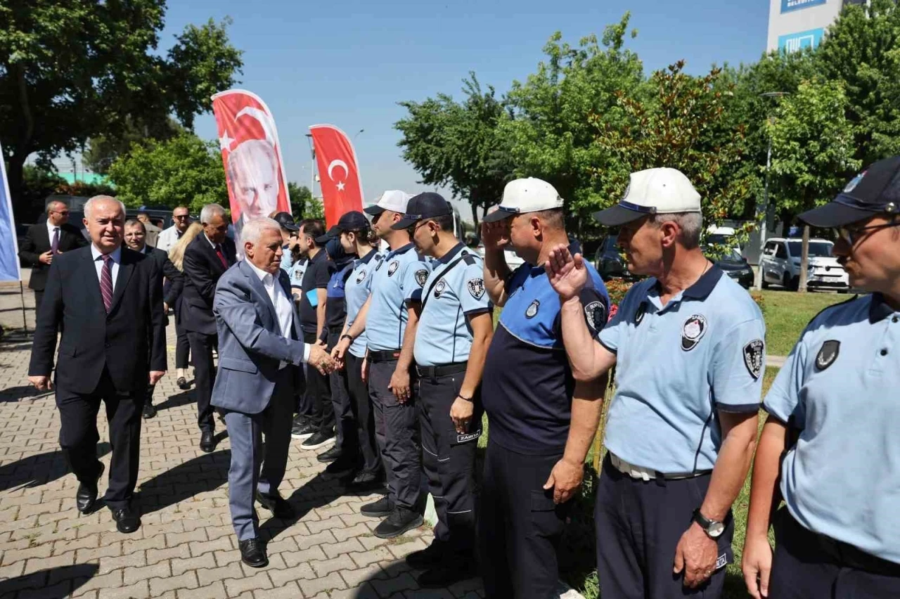 Başkan Bozbey, Büyükşehir ailesiyle bayramlaştı
