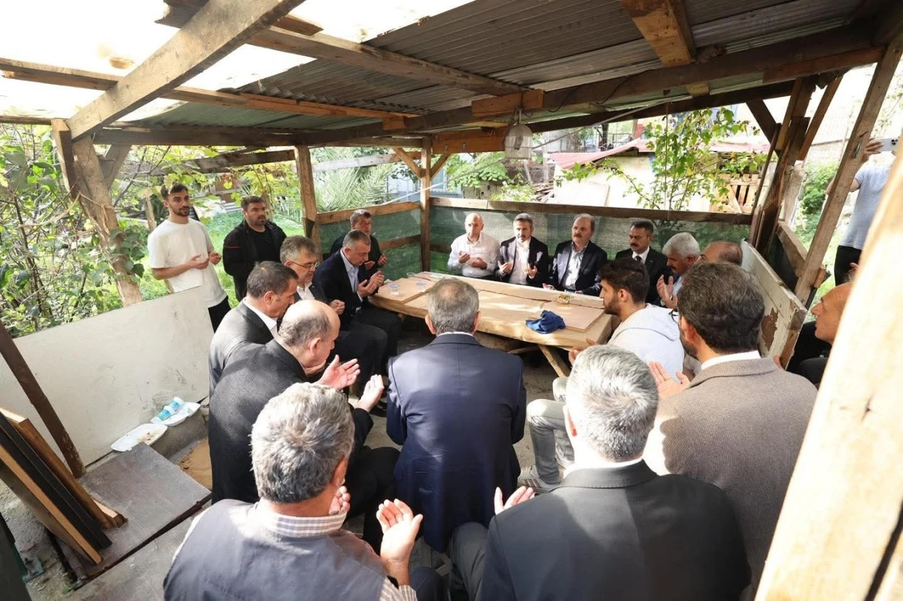 Başkan Büyükakın’dan acılı ailelere taziye ziyareti: &quot;Bu acı hepimizin&quot;
