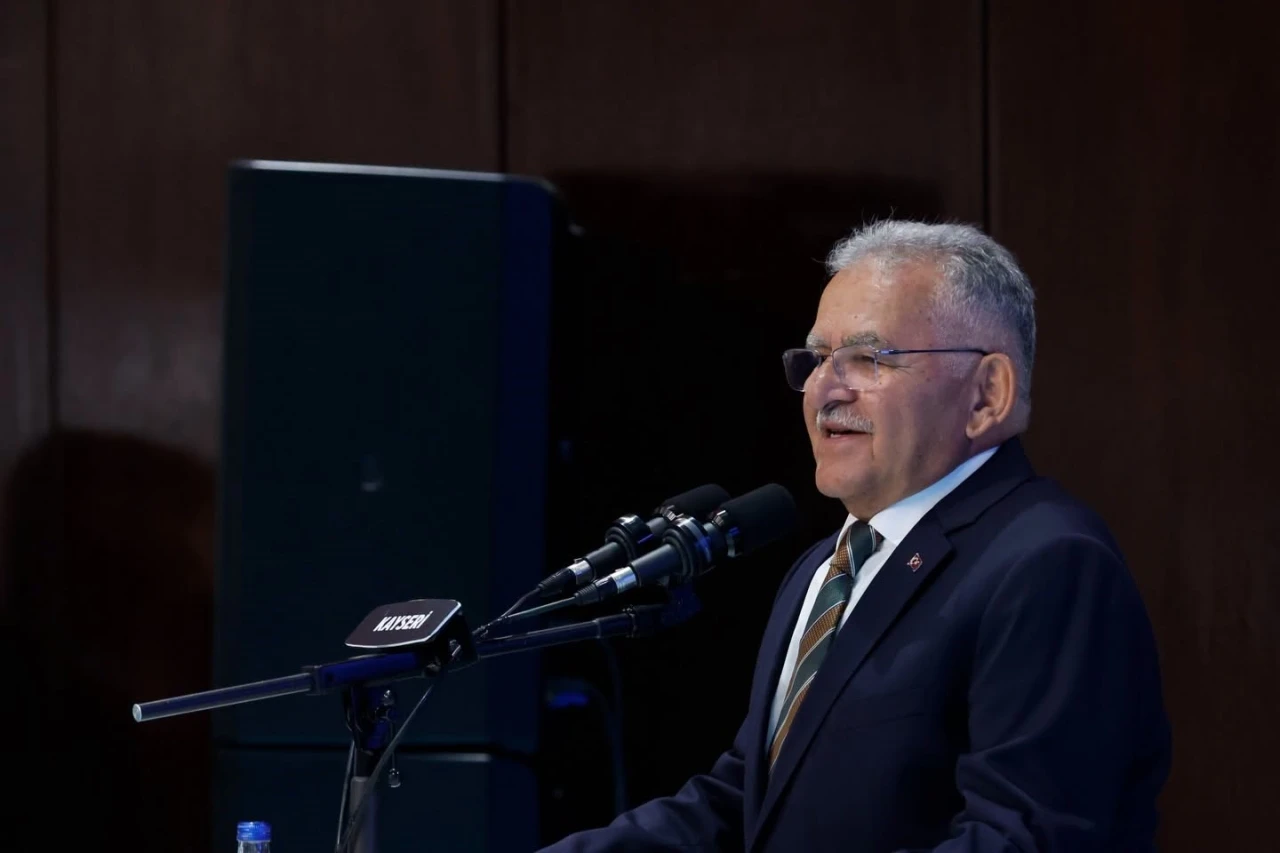 Başkan B&uuml;y&uuml;kkılı&ccedil;, Erciyes Zirvesi&rsquo;nde Kayseri&rsquo;nin su master planını anlattı
