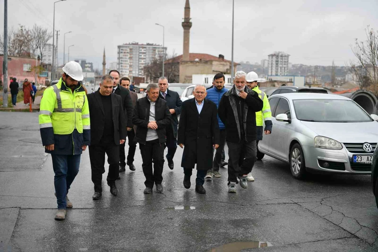 Başkan B&uuml;y&uuml;kkılı&ccedil;; Kartal Kavşağı altyapı &ccedil;alışmalarını inceledi
