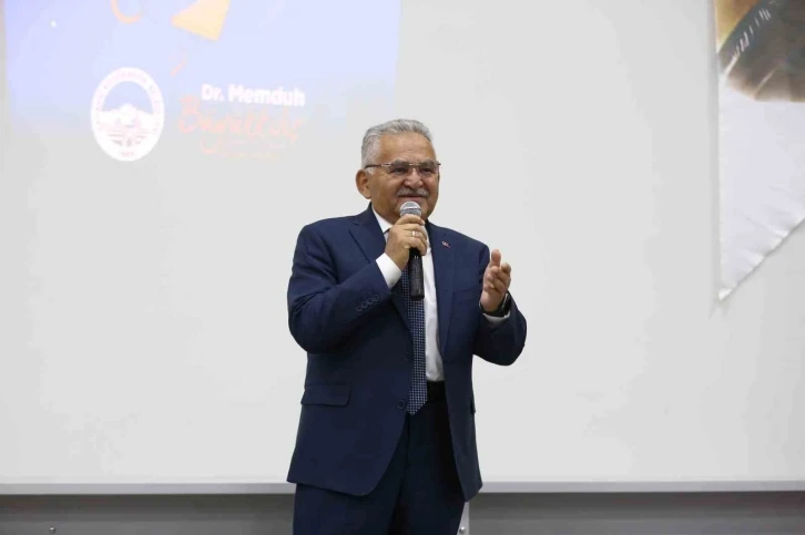 Başkan B&uuml;y&uuml;kkılı&ccedil;, meslek lisesi &ouml;ğrencileriyle tecr&uuml;belerini paylaştı
