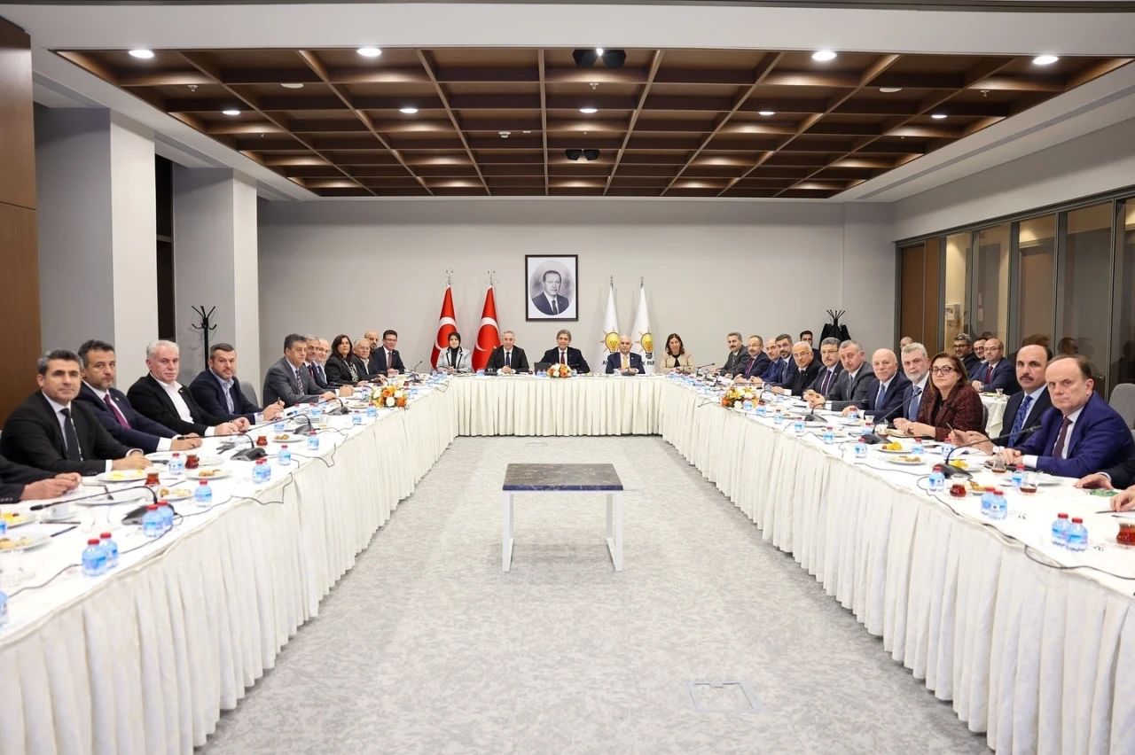 Başkan B&uuml;y&uuml;kkılı&ccedil;: "İlk g&uuml;nk&uuml; aşkla şehrimize hizmet ediyoruz"
