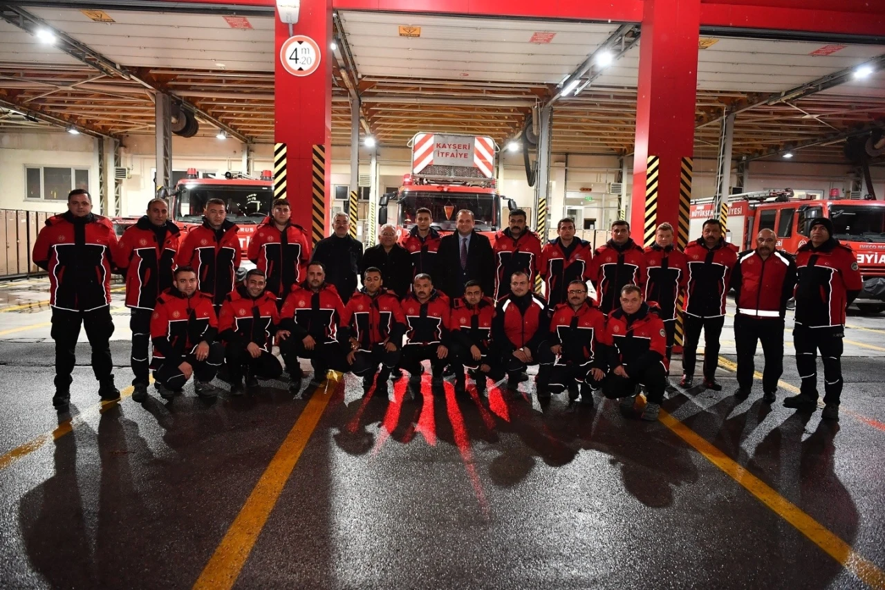 Başkan B&uuml;y&uuml;kkılı&ccedil; yeni yıla ekiplerle girdi
