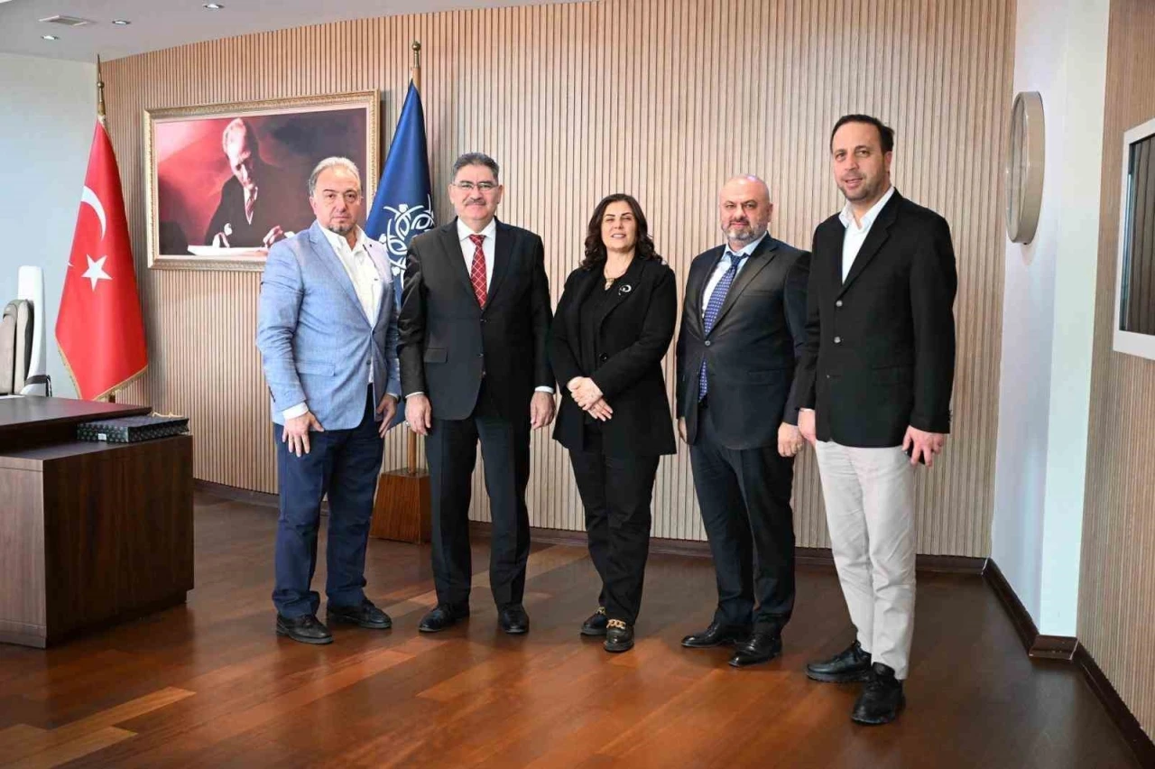 Başkan &Ccedil;er&ccedil;ioğlu, AK Parti heyetini ağırladı
