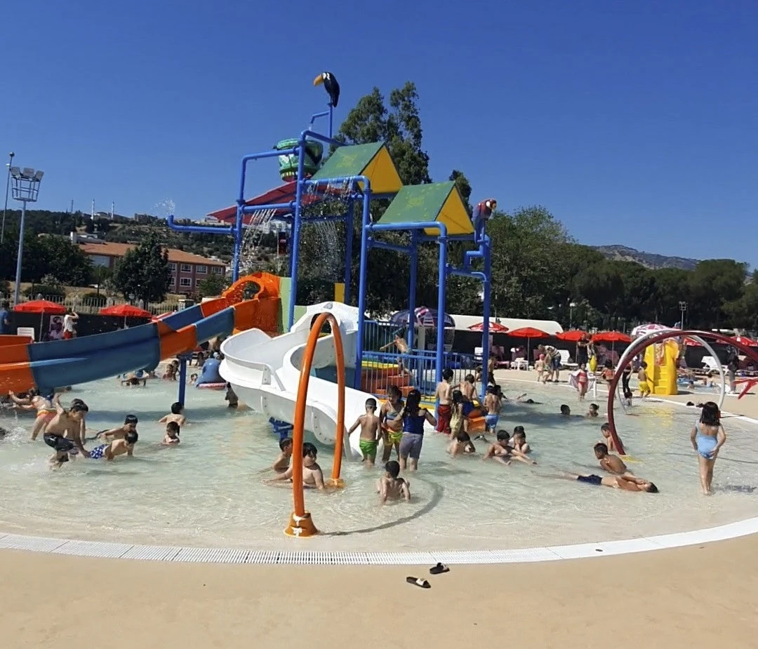 Başkan Çerçioğlu bu yıl da çocukları aquapark ile buluşturacak
